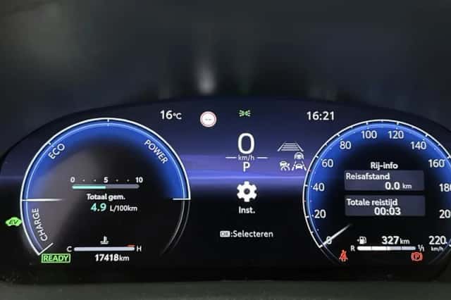 Toyota Yaris (2024) thumbnail 5