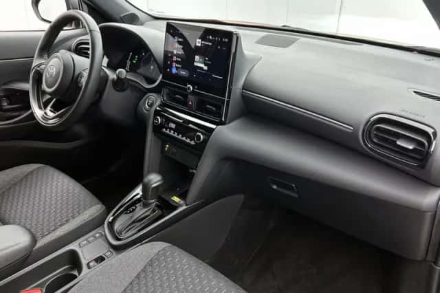 Toyota Yaris_Cross (2025) thumbnail 6