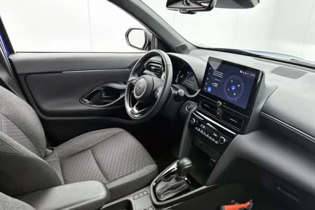 Toyota Yaris_Cross (2025) thumbnail 6