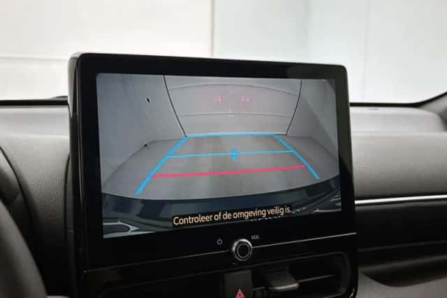 Toyota Yaris (2025) thumbnail 6