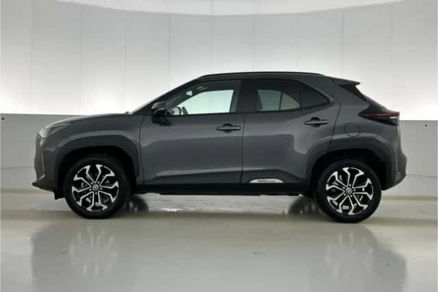 Toyota Yaris_Cross (2025) thumbnail 3