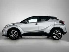 Toyota C-HR (2022) thumbnail 3