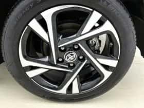 Toyota C-HR (2022) thumbnail 22