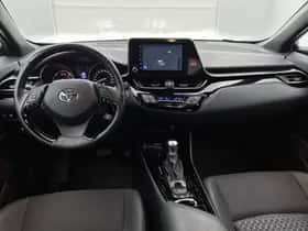 Toyota C-HR (2022) thumbnail 4