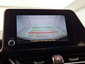Toyota C-HR (2022) thumbnail 8