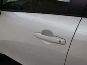 Toyota Yaris_Cross (2023) thumbnail 4