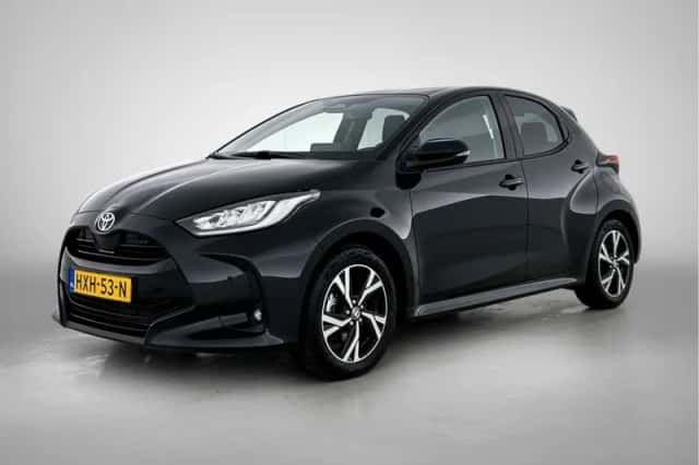 Toyota Yaris (2025) thumbnail 1