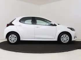 Toyota Yaris (2022) thumbnail 14