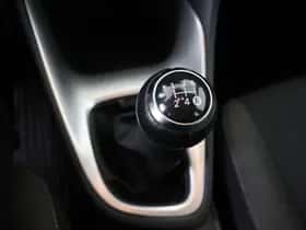 Toyota Yaris (2022) thumbnail 21