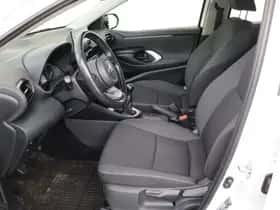 Toyota Yaris (2022) thumbnail 29