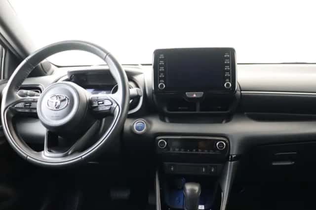 Toyota Yaris (2020) thumbnail 4