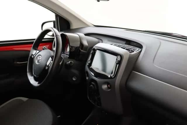 Toyota Aygo (2021) thumbnail 6