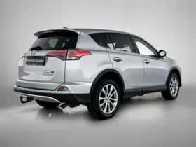 Toyota RAV4 (2017) thumbnail 2