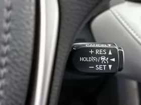 Toyota RAV4 (2017) thumbnail 15