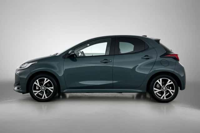 Toyota Yaris (2025) thumbnail 3
