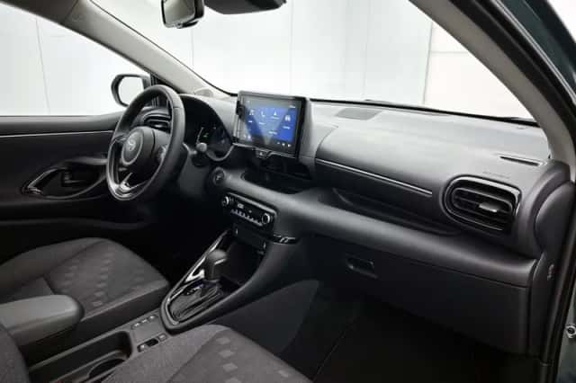Toyota Yaris (2025) thumbnail 6