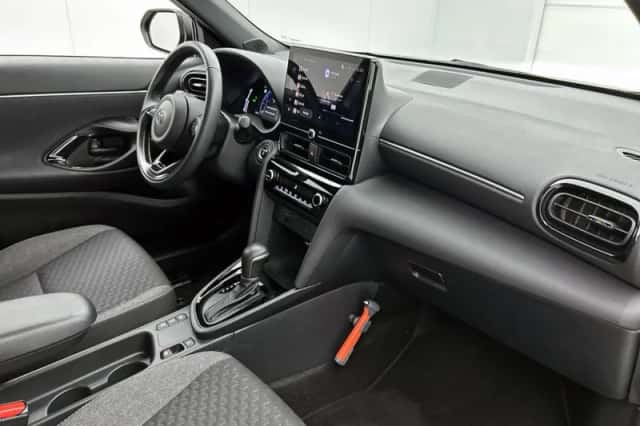 Toyota Yaris_Cross (2025) thumbnail 6