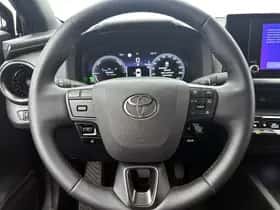 Toyota C-HR (2025) thumbnail 17