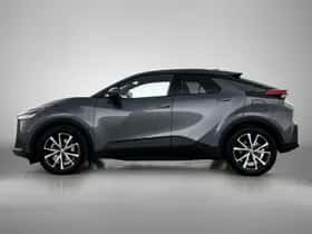 Toyota C-HR (2025) thumbnail 3