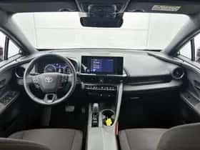 Toyota C-HR (2025) thumbnail 4