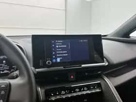 Toyota C-HR (2025) thumbnail 7