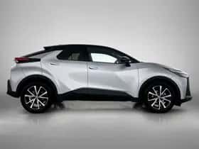 Toyota C-HR (2024) thumbnail 11