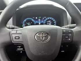 Toyota C-HR (2024) thumbnail 17
