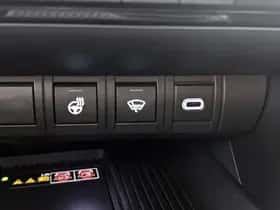 Toyota C-HR (2024) thumbnail 24