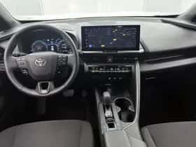 Toyota C-HR (2024) thumbnail 4