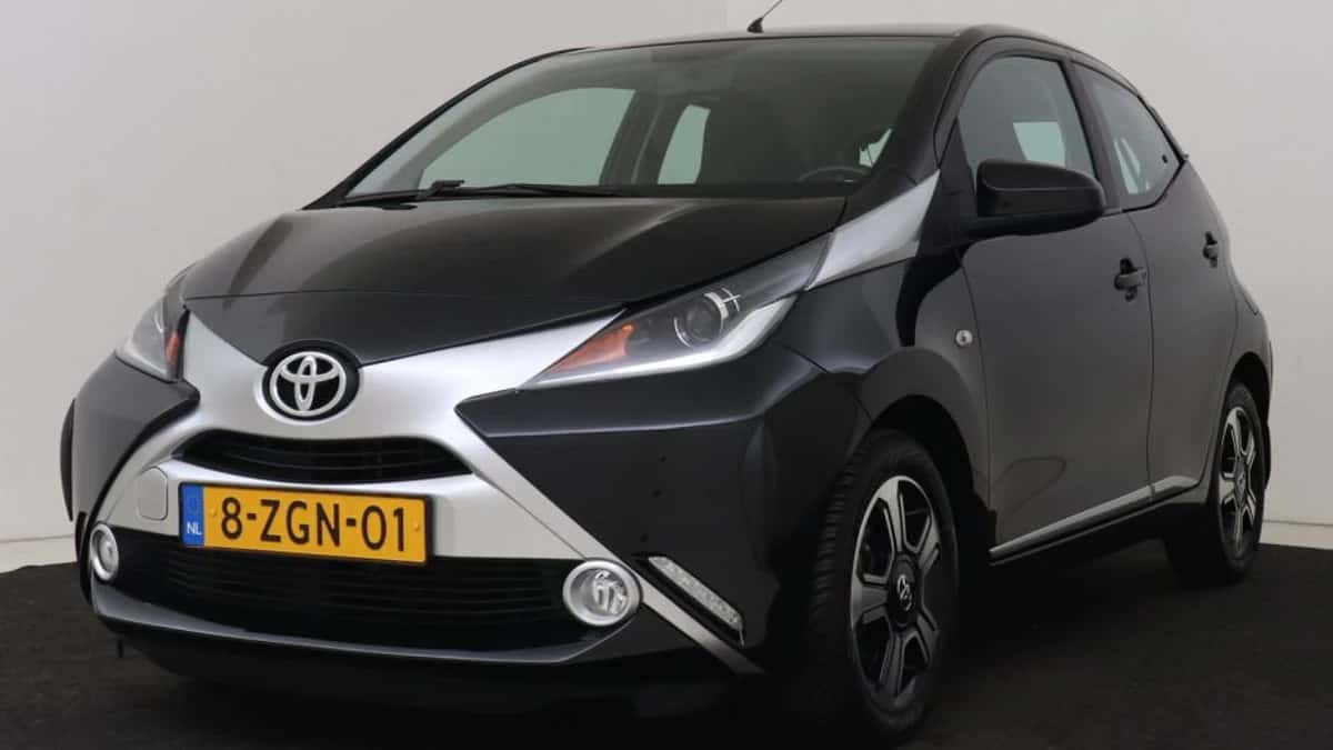 Toyota Aygo (2015) — foto 1