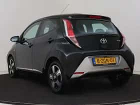 Toyota Aygo (2015) thumbnail 16