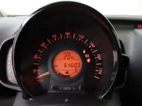 Toyota Aygo (2015) thumbnail 20