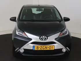 Toyota Aygo (2015) thumbnail 24
