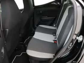 Toyota Aygo (2015) thumbnail 31