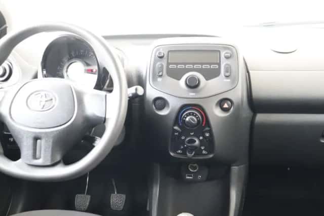 Toyota Aygo (2016) thumbnail 4