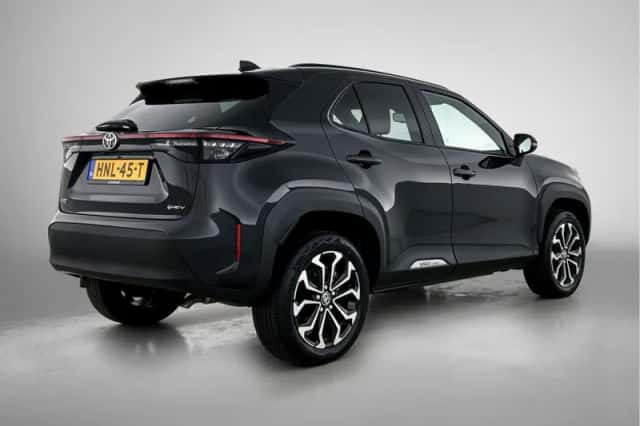 Toyota Yaris_Cross (2025) thumbnail 2