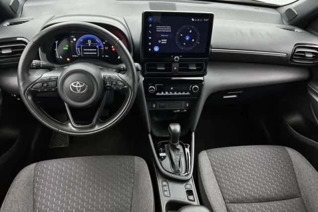 Toyota Yaris_Cross (2025) thumbnail 4