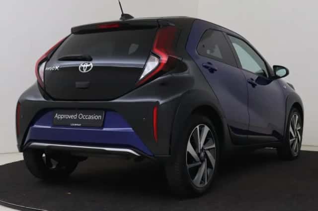 Toyota Aygo (2022) thumbnail 2