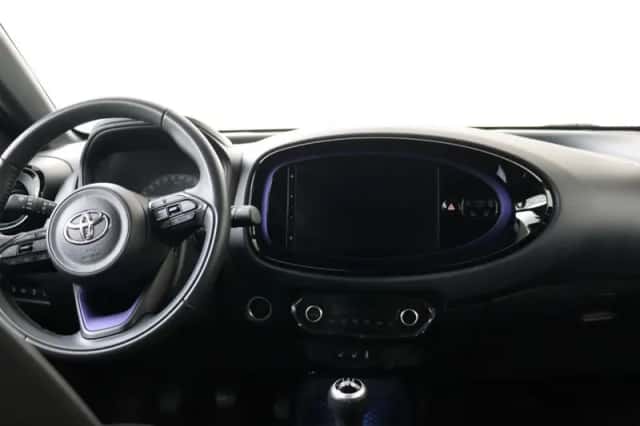 Toyota Aygo (2022) thumbnail 4