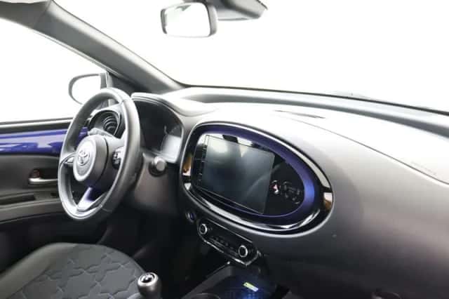 Toyota Aygo (2022) thumbnail 6