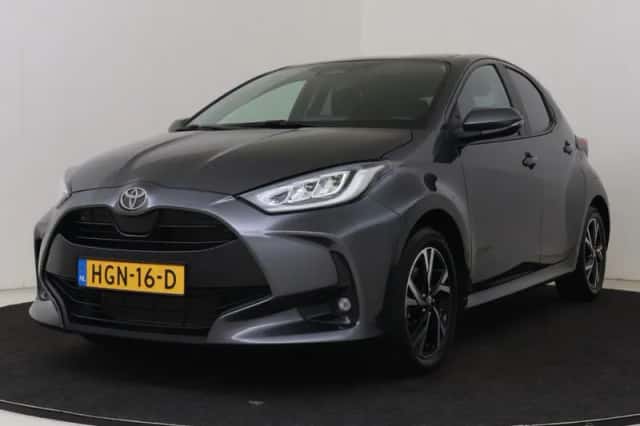 Toyota Yaris (2025) thumbnail 1