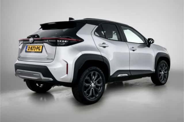 Toyota Yaris_Cross (2024) thumbnail 2
