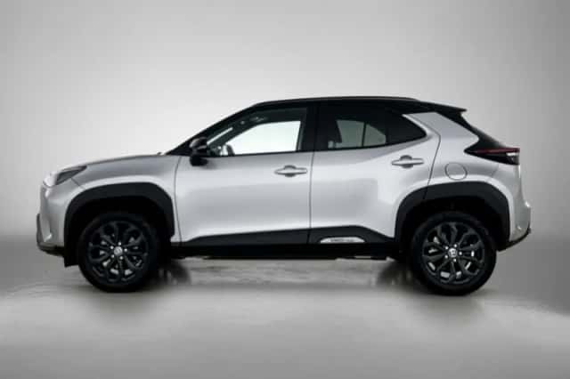 Toyota Yaris_Cross (2024) thumbnail 3