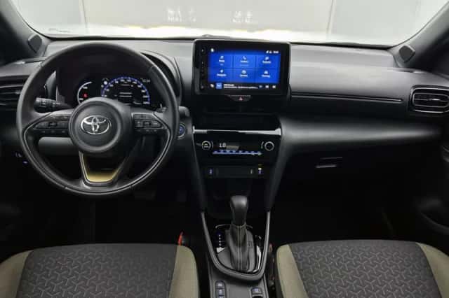 Toyota Yaris_Cross (2024) thumbnail 4