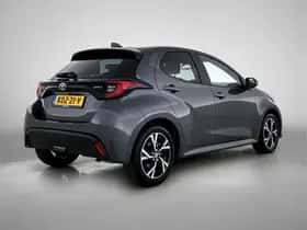Toyota Yaris (2024) thumbnail 2