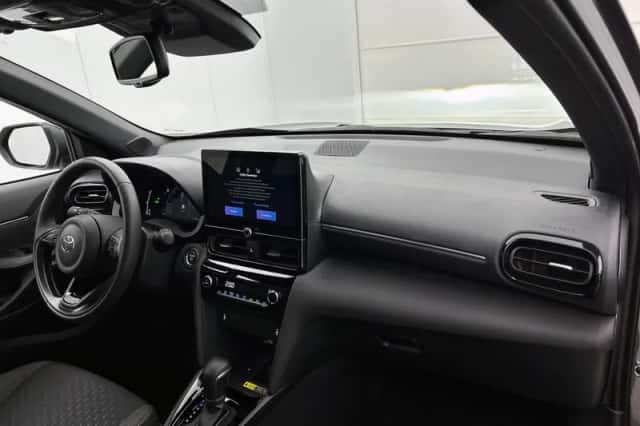 Toyota Yaris_Cross (2025) thumbnail 6