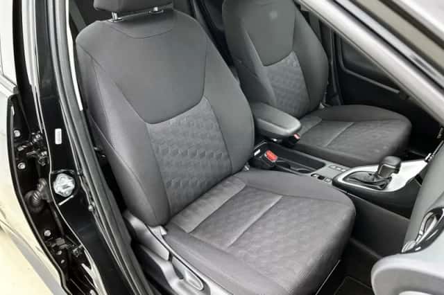 Toyota Yaris (2025) thumbnail 6