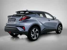 Toyota C-HR (2023) thumbnail 2