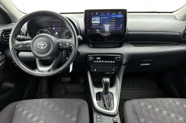 Toyota Yaris (2025) thumbnail 4