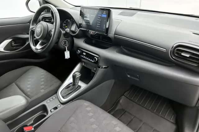 Toyota Yaris (2025) thumbnail 6